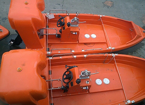 F.R.P starre reddingsboot